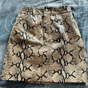 💥 NWT LPA LEATHER SNAKE PRINT SKIRT XXS 💥